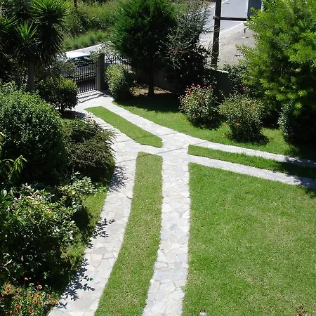 Apartment Alexandros &