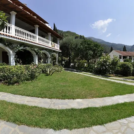 Apartment Alexandros &